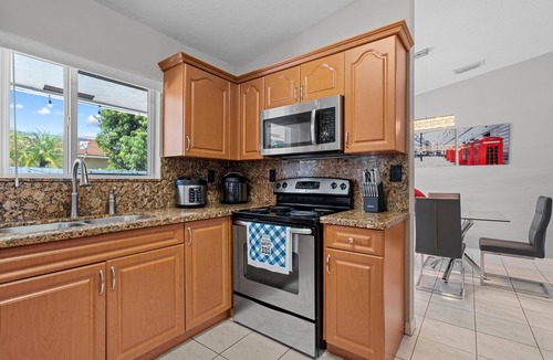 Richmond West House | Oasis with private pool