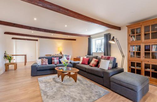 Preston House | Oast View - Uk43088