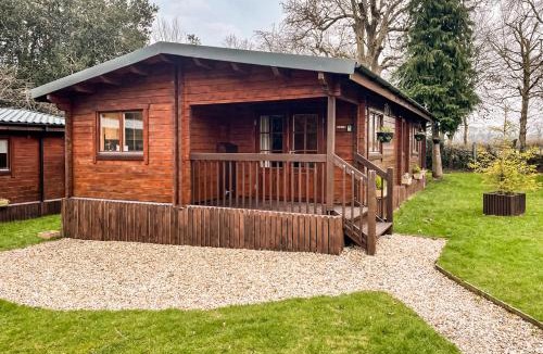 Broadwindsor Resort | Oathill Farm Lodges