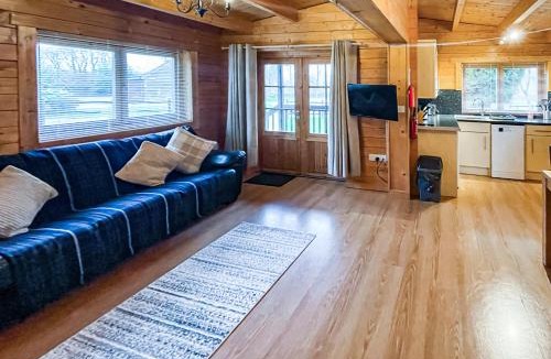 Broadwindsor Resort | Oathill Farm Lodges