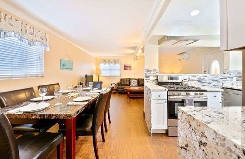 Ocean Beach Condo | OB Pier 1 - Steps to beach and restaurants