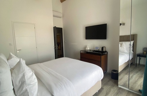 Bourg-Saint-Andeol House | OBAINSOLEIL