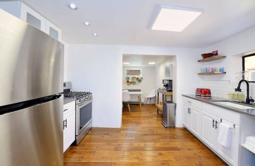 Santa Fe House | Obi's Adobe, .5 to The Railyard, Stylish 2 Bedroom Adobe, Dog Friendly
