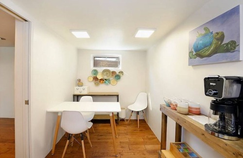 Santa Fe House | Obi's Adobe, .5 to The Railyard, Stylish 2 Bedroom Adobe, Dog Friendly