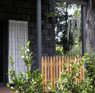Mount Dandenong Bed & Breakfast | Observatory Cottages