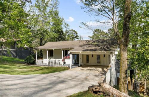 Crestline Heights House | Observatory Drive Terrace House
