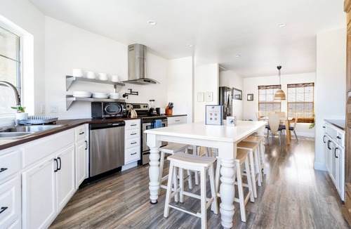 Yucca Valley House | Observatory, Game Room, Hot tub, Fire Pit, BBQ, 360° View at Observatory Retreat