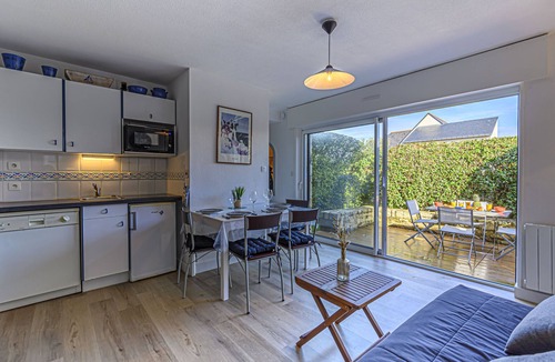 Carnac Apartment | Océania II by Interhome