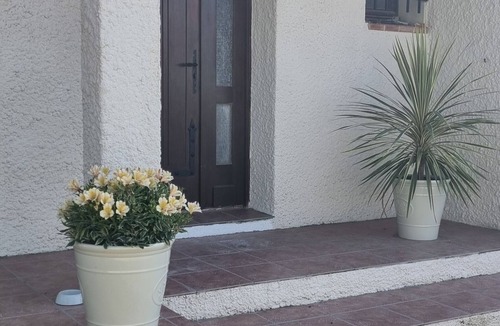 Vinassan House | Occitan villa with swimming pool 15 minutes from the sea. Pets allowed