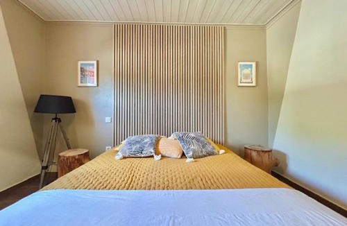 Saint-Julien-les-Rosiers Apartment | Occitemps