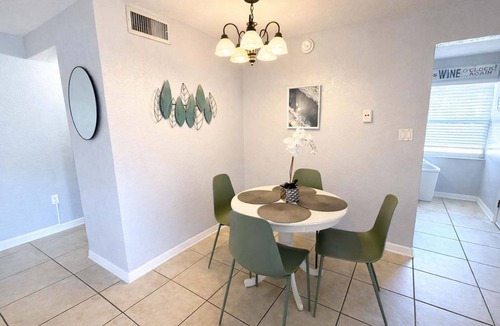 Indian Harbour Beach Apartment | Ocean #08 - Seashell