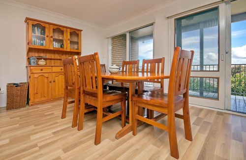 Anna Bay House | Ocean Avenue, 55