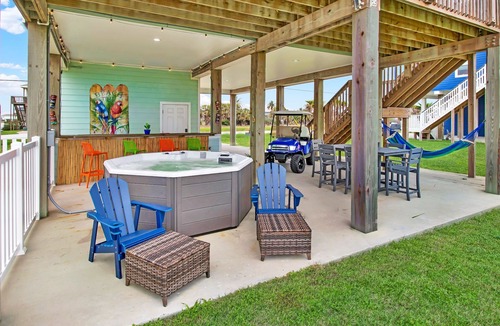 Indian Beach House | Ocean+Bay Views|Hot Tub|Golf Cart|TIKI BAR|Premium