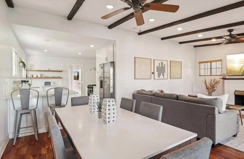 Ocean Beach House | Ocean Beach Compound, Walk to Beach, Sleeps 19