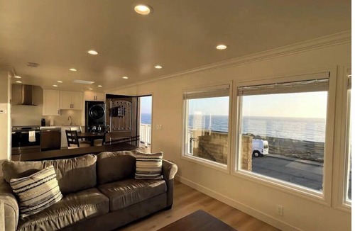Edgemar - Pacific Manor House | Ocean/Beach Front 🏖🌊w/Sweeping Oceanviews🌅🐳🪂