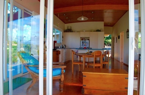 Whangarei Heads House | Ocean Beach Hideaway + Chalet