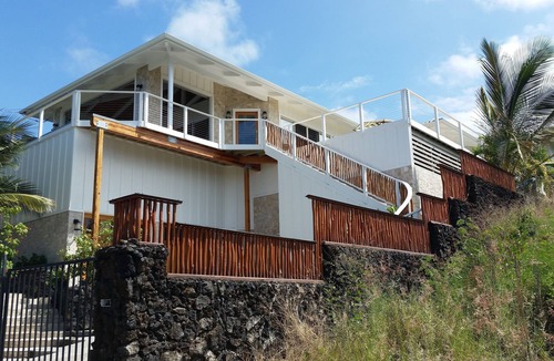 Kona Paradise House | Ocean Beach Home In The Heart Of Authentic Old Hawaii