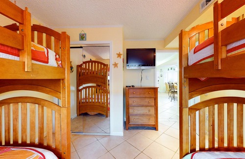 Midtown Ocean City Condo | Ocean Block Condo with Balcony, Central AC, WiFi, Laundry & Shared Pool