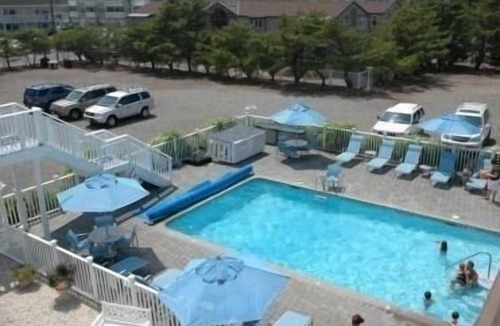 Beach Haven Condo | Ocean Block - steps to ocean, pool & restaurants