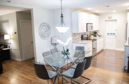 South Lake House | Ocean Breeze Bungalow 4BR 2BA W/Pool