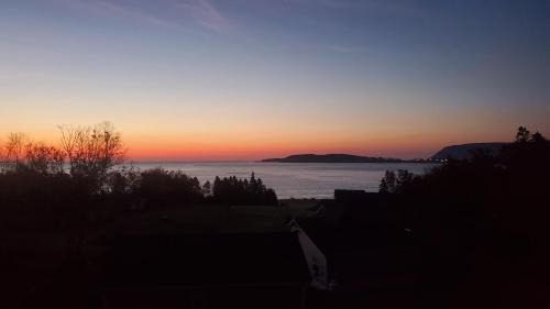 Ingonish Apartment | Ocean Breeze