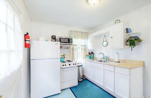 Pemaquid Beach Cabin | Ocean Breeze Cabin @ Pemaquid Beach