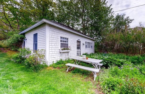 Pemaquid Beach Cabin | Ocean Breeze Cabin @ Pemaquid Beach