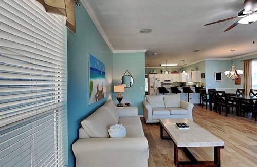 Crystal Beach House | Ocean Breeze | Pet Friendly, Beach Front, Pool!