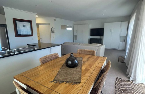 Pauanui Apartment | Ocean Breeze Resort