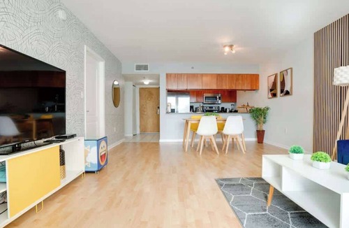 Brickell Condo | Ocean&City Views Lux Miami Brickell Sleeps 4 KngBd