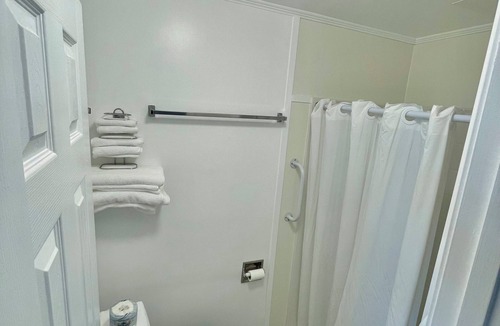 Long Beach Hotel | Ocean Crest Motel
