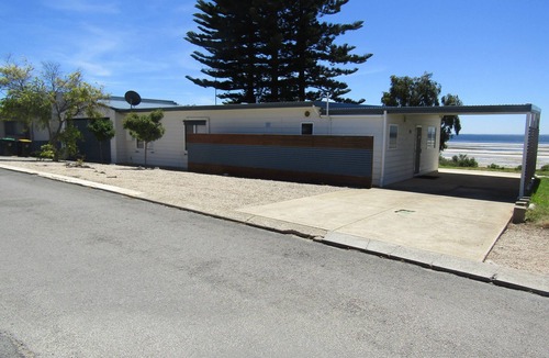 Para Wurlie House | Ocean Devotion - Point Turton - Absolute beachfront! Unlimited free Wifi!