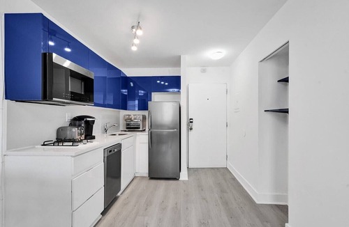 Flamingo/Lummus Condo | Ocean Dr 1BR Miami Beach Getaway