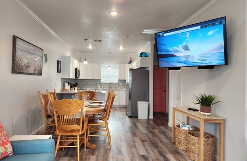 Surfside Beach House | Ocean Dream 3BR Surfside Beach TX Getaway, Steps to Beach, Perfect for Families!
