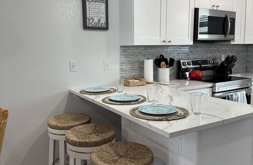 Surfside Beach House | Ocean Dream 3BR Surfside Beach TX Getaway, Steps to Beach, Perfect for Families!