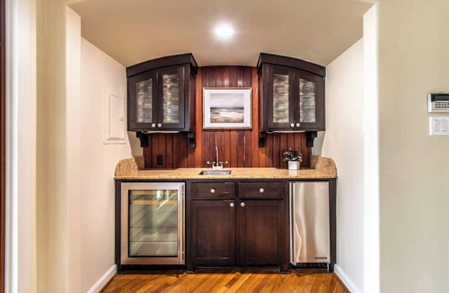 Bay Area House | Ocean Drive Grand Estate Sleeps 54 Pool