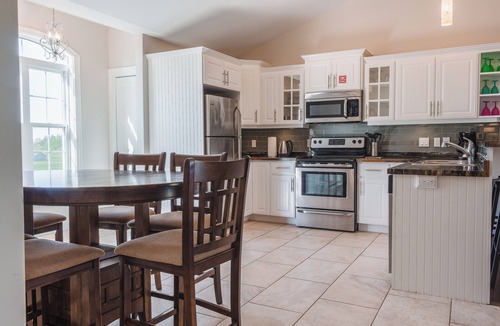 Stanley Bridge House | Ocean Drive Suites with Easy Access to Beaches and Golf