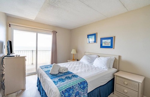 Nags Head Resort | Ocean Front 2-bedroom Condo in Nags Head