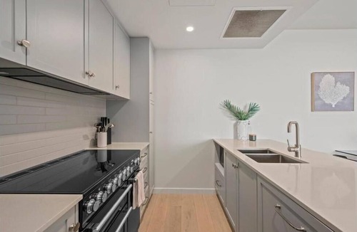 Moana Apartment | Ocean Front 3 Bedroom Apartment Moana