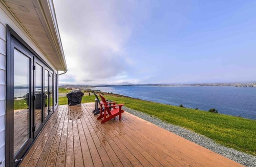 Port de Grave House | Ocean Front 3Bdrm Saltbox 'SeaForever' wHot Tub