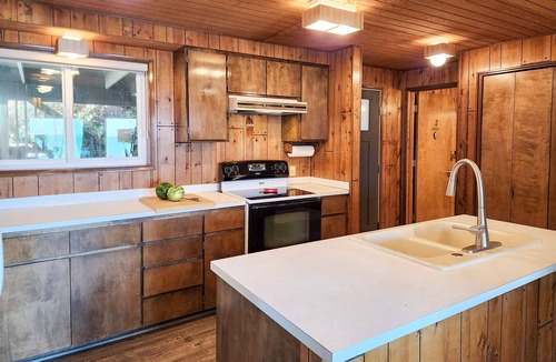 Florence House | Ocean Front A Frame with Spectacular Views! Dog Friendly! Fireplace!