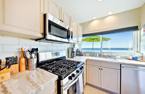 Ocean Beach House | Ocean Front, Amazing Views,Best 2BR in Ocean Beach!