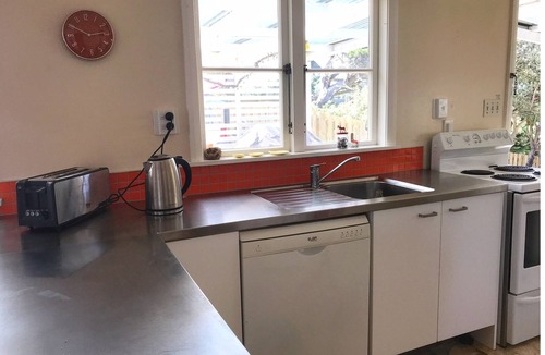 Waitarere Beach House | Ocean-front beach house