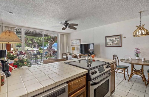 Honokowai Condo | Ocean Front, Beach access! Cute Ground floor, Unit 104. Steps to the ocean!