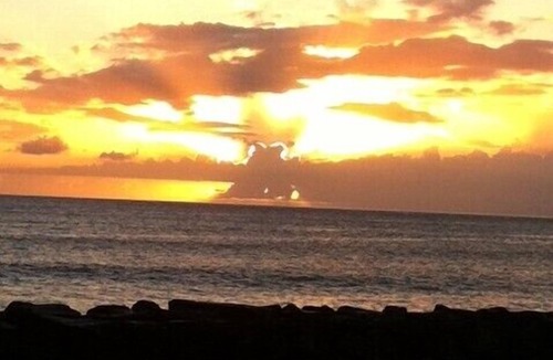 Makaha Condo | Ocean Front/Beach Front Condo in Beautiful Makaha