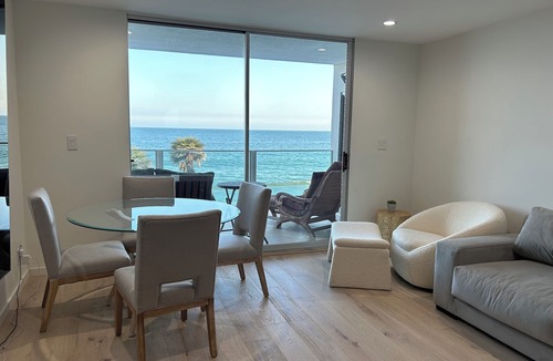Eastern Malibu Condo | Ocean Front Carbon Beach Malibu Escape 😊