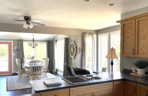 Bayview Cottage | Ocean Front Cottage With Access To Small Beach, Minutes To Cavendish