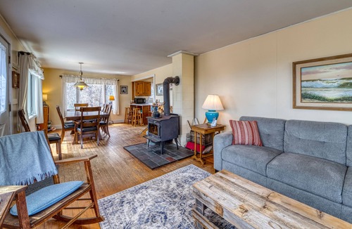 Phippsburg House | Ocean front cottage with 125 feet of private beach frontage