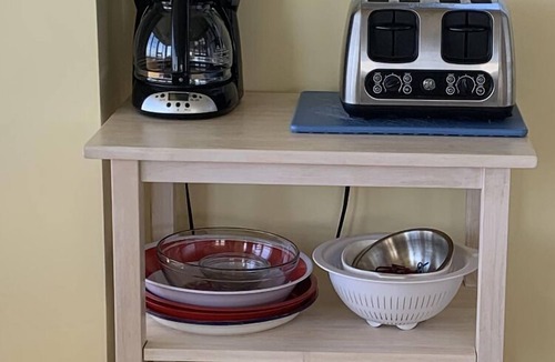 Belfast Cottage | Ocean Front cottage in Belfast