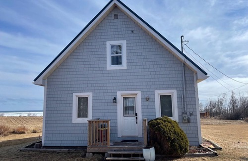 Pictou County Cottage | Ocean Front Cozy Cottage Overlooking Prince Edward Island.